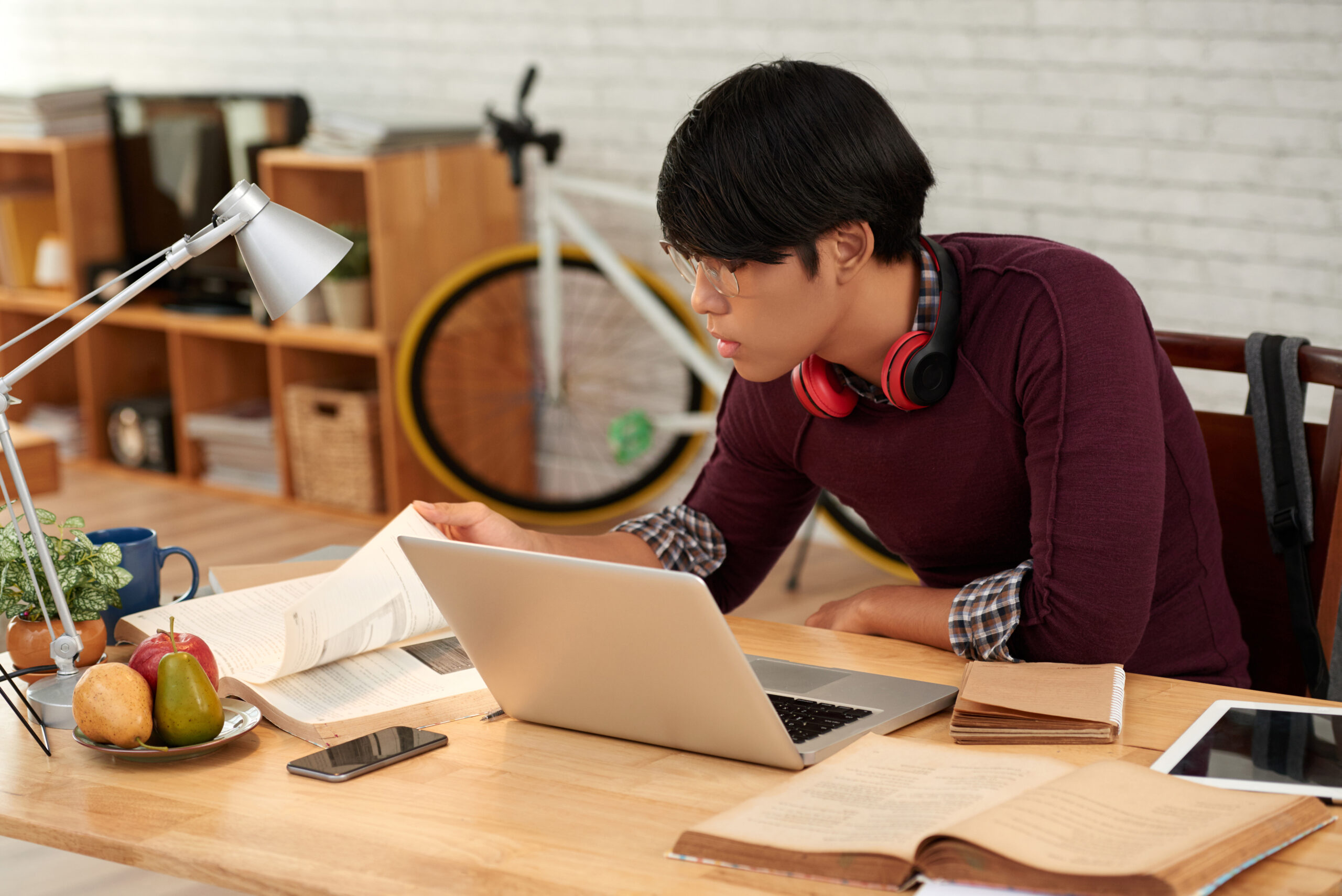 From Year 10 to Year 11: Building Study Routines That Last